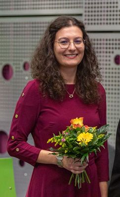 Preisträgerin Stefanie Krause im AudiMax der Hochschule Harz bei der feierlichen Exmatrikulation am Fachbereich Automatisierung und Informatik.